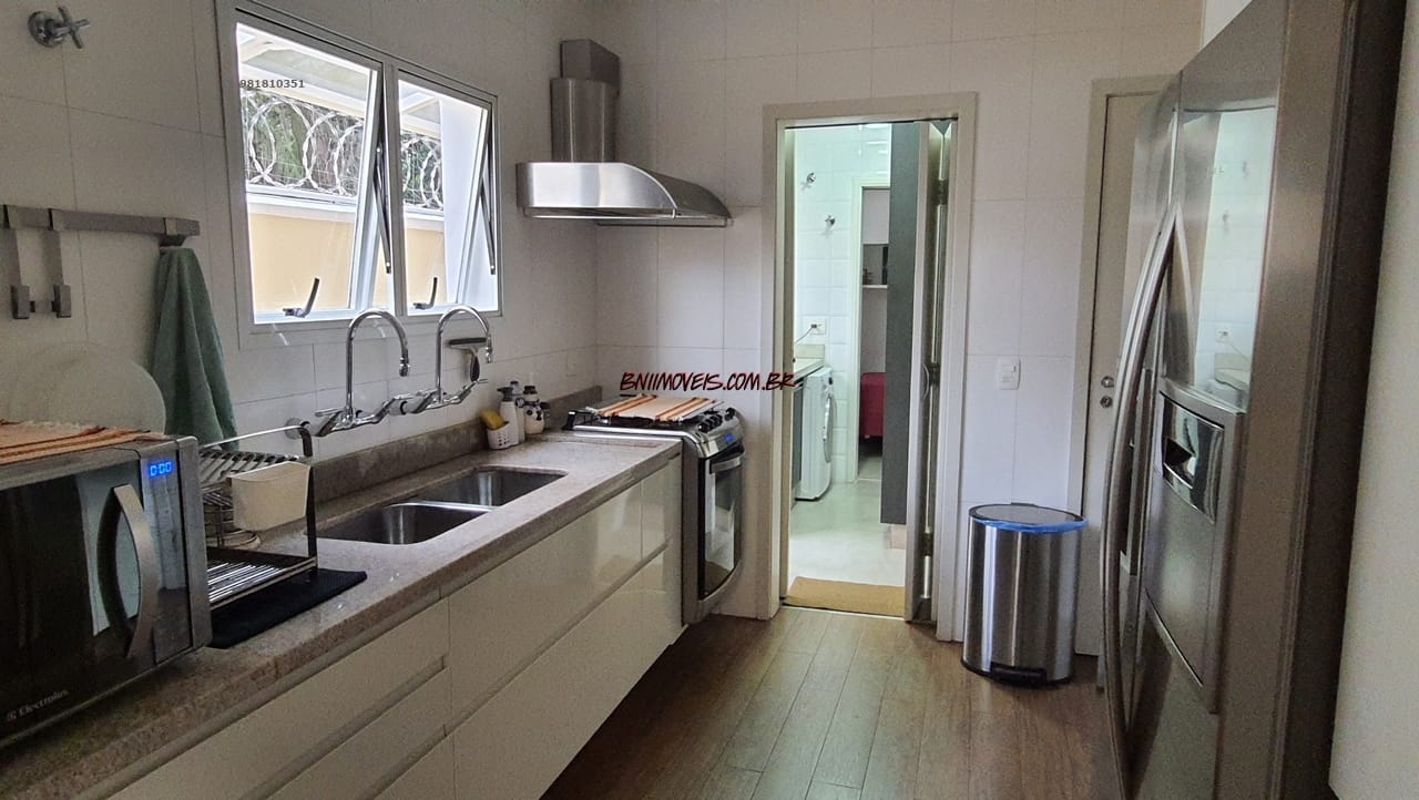 Casa à venda e aluguel com 4 quartos, 230m² - Foto 13