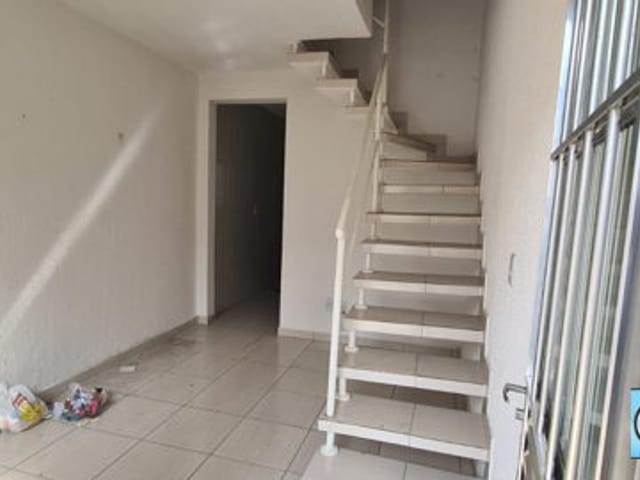 Foto do Casa - Aconchegante Residência de 2 Quartos para Locação Próxima à Estação e Terminal de Ônibus no Parque Maria Helena, Suzano - SP | Boa Vista Imóveis Suzano