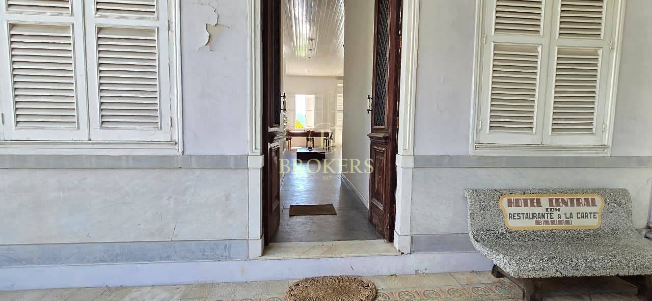 Um refúgio artístico à venda em  Santa Teresa, Rio de Janeiro, RJ