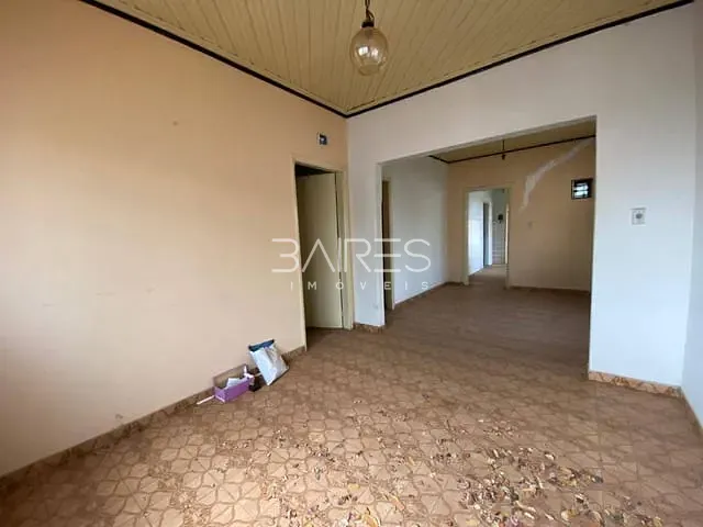 Casa com 268m² 4 quartos e 2 banheiros, à venda, no bairro Jd Gurilandia em Santa Rosa de Viterbo