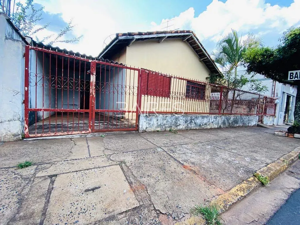 Casa, 4 quartos, 144 m² - Foto 1