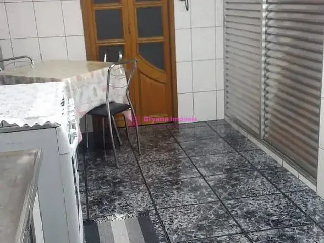 Casa 4 quartos e 3 banheiros, à venda, no bairro Osvaldo Cruz em São Caetano do Sul