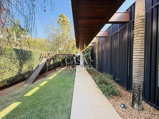 Casa com 1000m² 4 quartos e 6 banheiros, à venda ou para alugar, no bairro Jardim Plaza Athénée em Itu