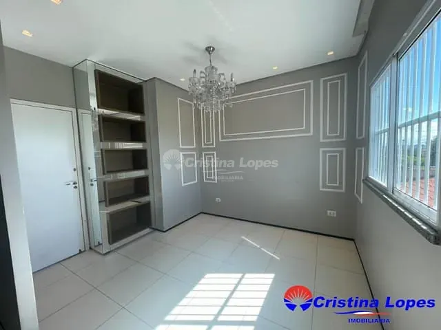 Casa com 426m² 4 quartos e 5 banheiros, à venda, no bairro Lourival Parente em Teresina