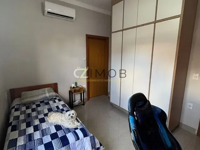 Casa com 510m² 3 quartos e 4 banheiros, à venda, no bairro Vila do Golf em Avenida Oscar Niemeyer