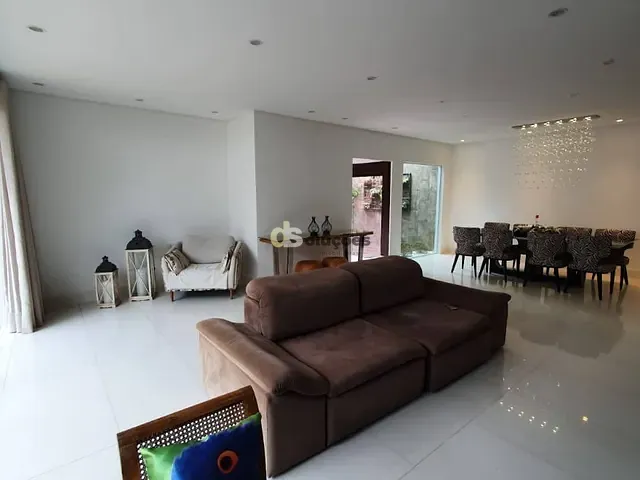 Casa 3 quartos e 5 banheiros, à venda, no bairro Vila Albertina em São Paulo