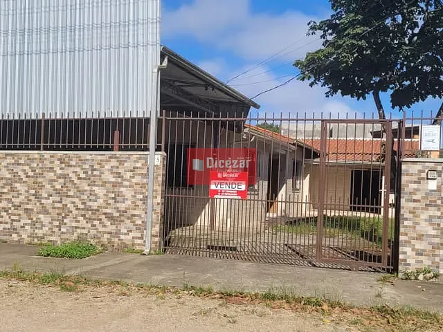 Casa com 312m² 3 quartos e 3 banheiros, à venda, no bairro Nossa Senhora de Fatima em Penha
