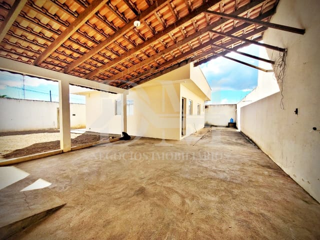 Casa 3 quartos e 2 banheiros, à venda, no bairro Jardim Primavera em Jaguariaíva