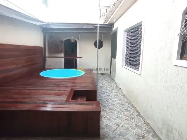 Casa 3 quartos e 5 banheiros, à venda, no bairro Colônia Santo Antônio em Barra Mansa