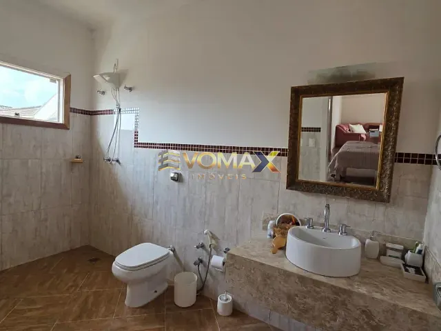 Casa com 763m² 4 quartos e 7 banheiros, à venda, no bairro Jardim Marabá em Itapetininga