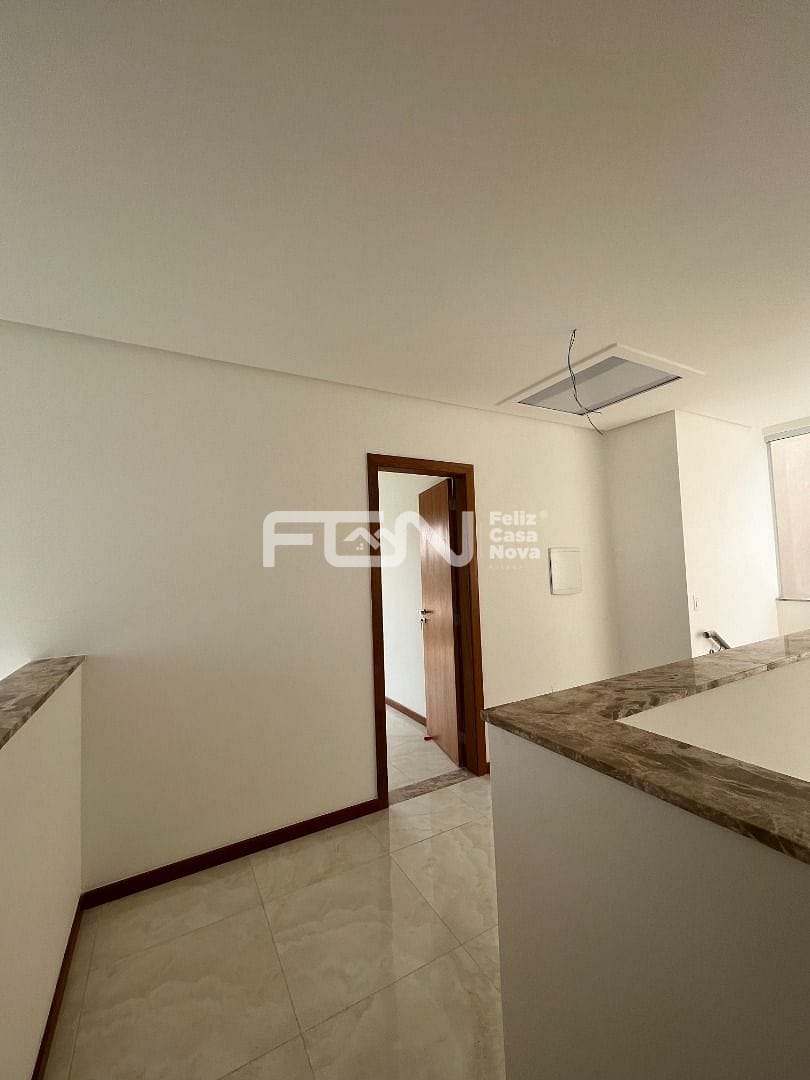 Casa, 4 quartos, 240 m² - Foto 11