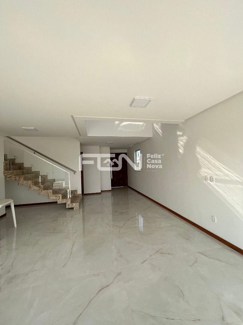 Casa, 4 quartos, 240 m² - Foto 3