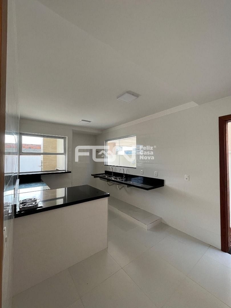 Casa, 4 quartos, 240 m² - Foto 6