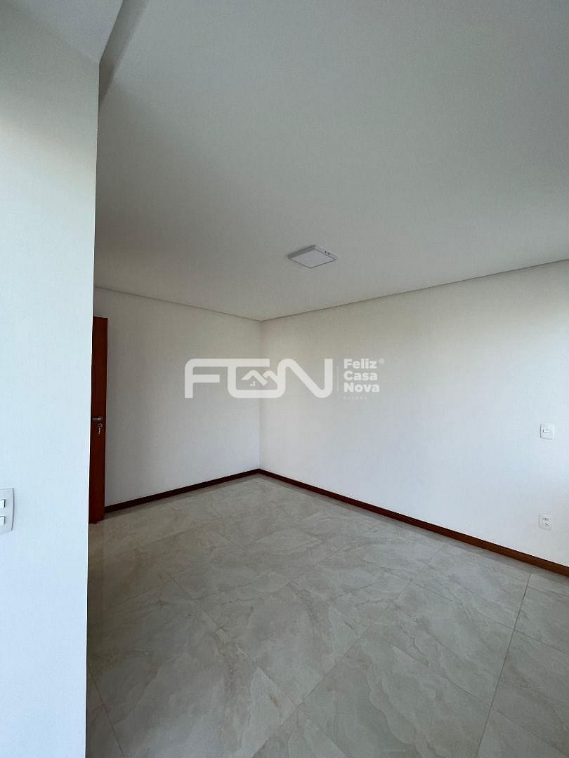 Casa, 4 quartos, 240 m² - Foto 14