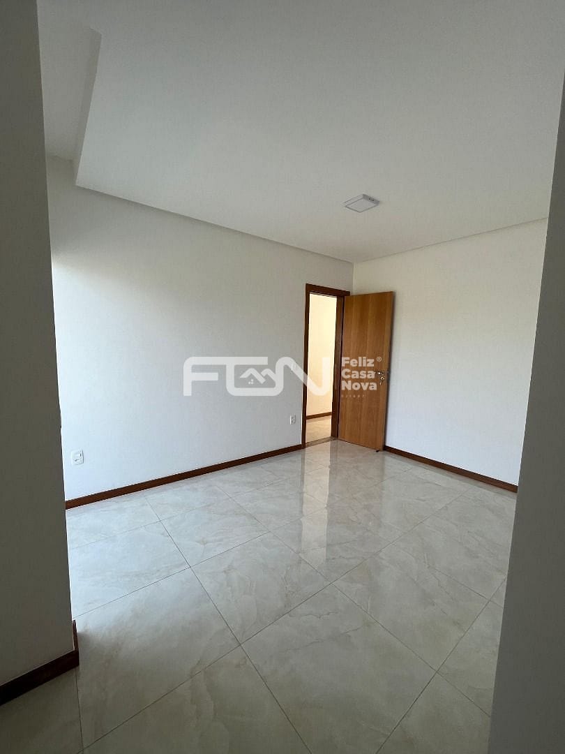 Casa, 4 quartos, 240 m² - Foto 12