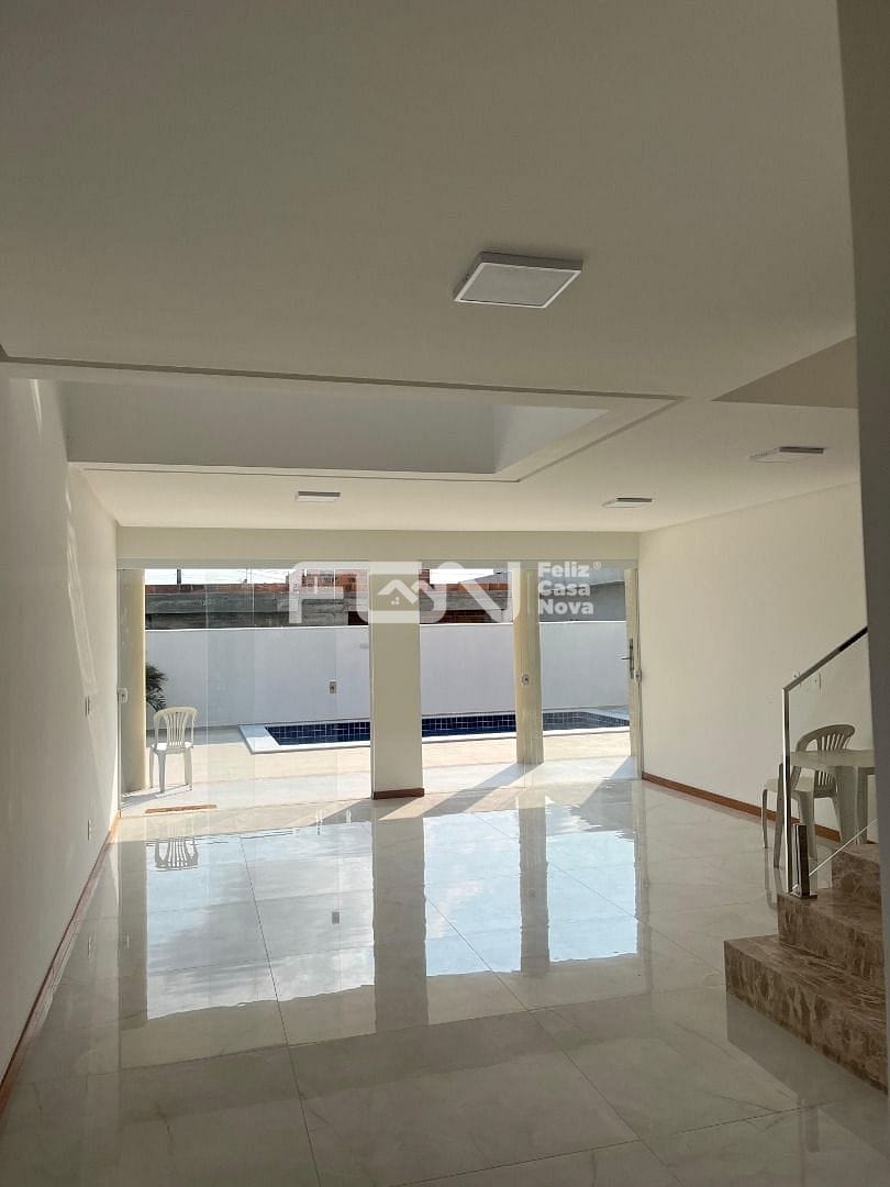 Casa, 4 quartos, 240 m² - Foto 9