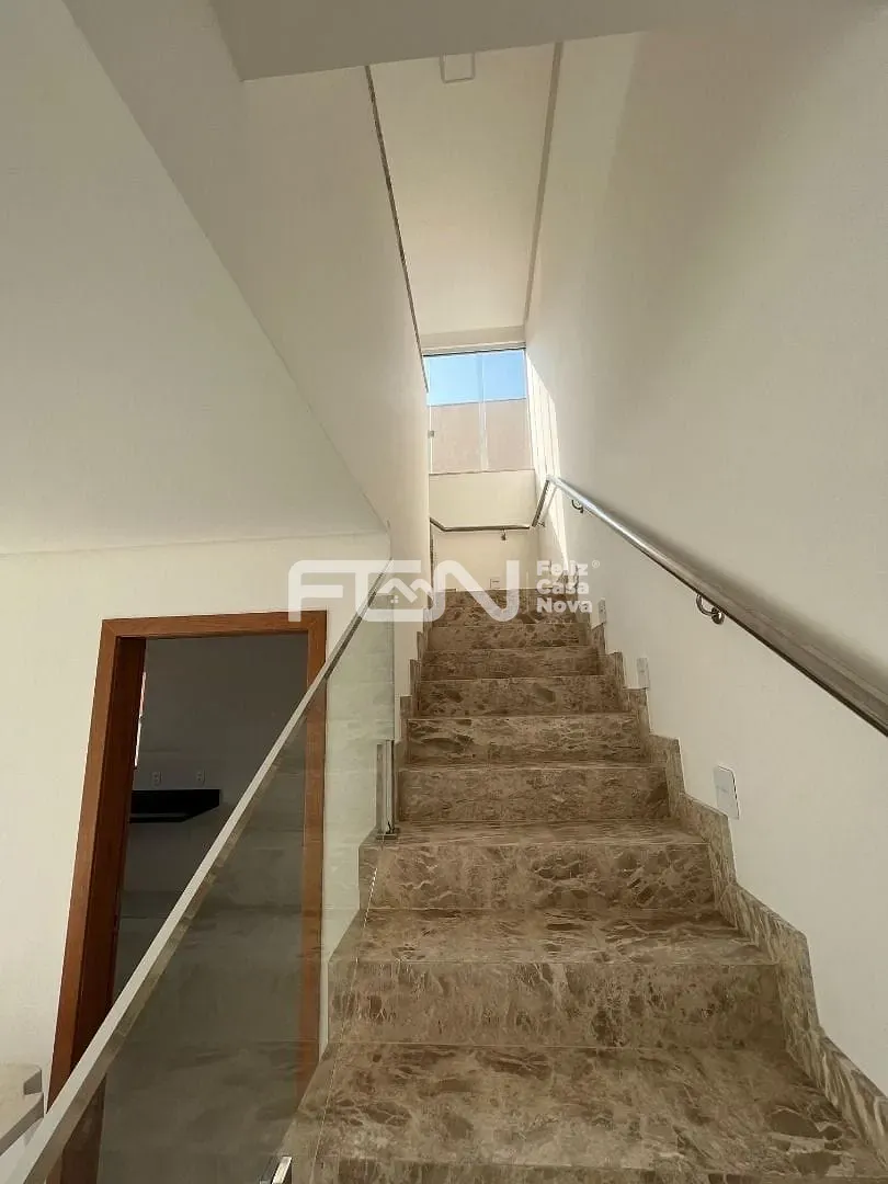 Casa, 4 quartos, 240 m² - Foto 8