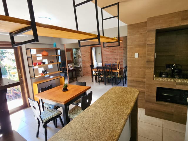 Casa 6 quartos e 6 banheiros, à venda, no bairro Centro em Pomerode