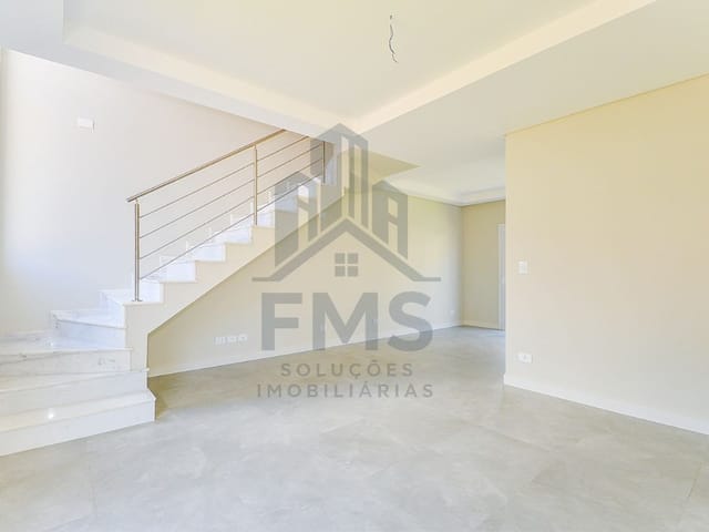 Casa com 125m² 3 quartos e 3 banheiros, à venda, no bairro Campo Comprido em Curitiba