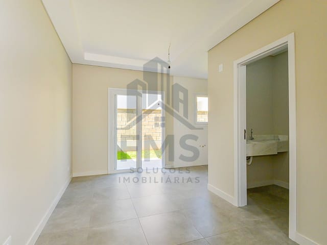 Casa com 125m² 3 quartos e 3 banheiros, à venda, no bairro Campo Comprido em Curitiba