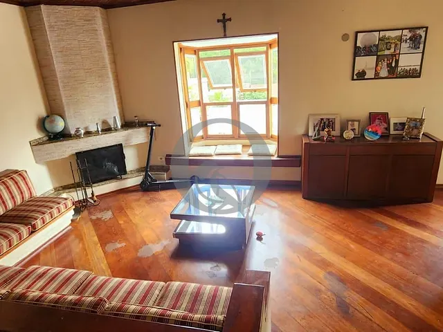 Casa com 307m² 3 quartos e 5 banheiros, à venda ou para alugar, no bairro Alphaville em Santana de Parnaíba