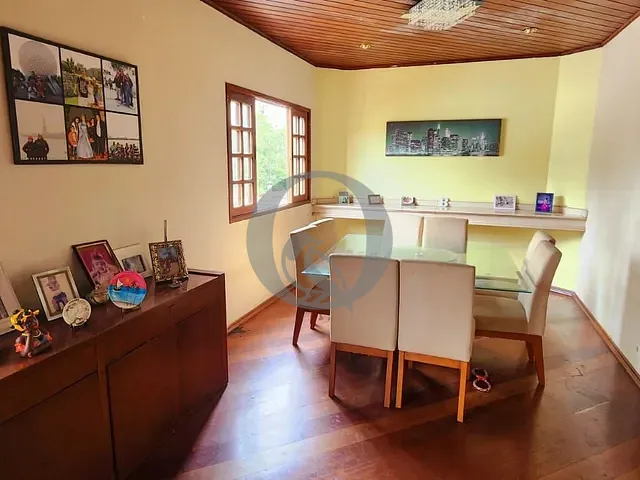 Casa com 307m² 3 quartos e 5 banheiros, à venda ou para alugar, no bairro Alphaville em Santana de Parnaíba