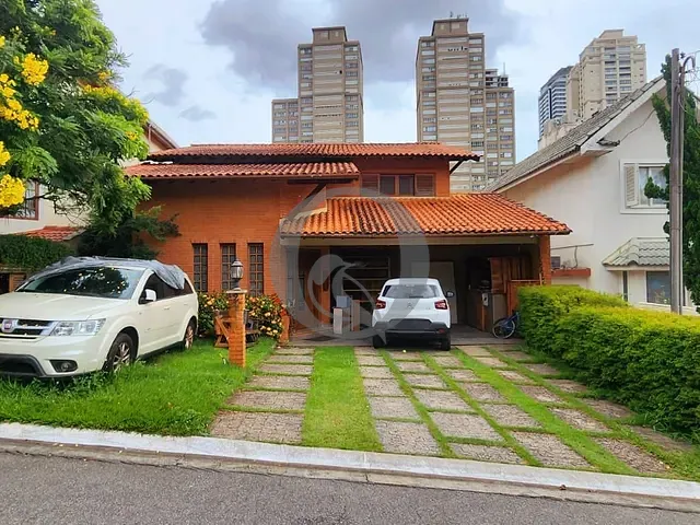 Casa com 307m² 3 quartos e 5 banheiros, à venda ou para alugar, no bairro Alphaville em Santana de Parnaíba