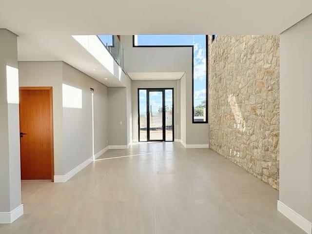 Casa com 358m² 4 quartos e 4 banheiros, à venda, no bairro Urbanova em São José dos Campos