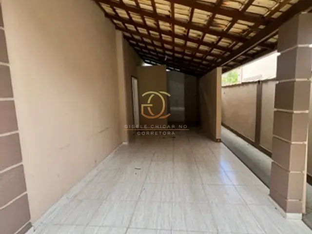 Casa 2 quartos e 3 banheiros, à venda, no bairro Laranjeiras em Valença