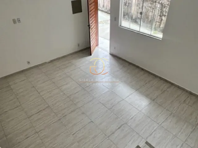 Casa 2 quartos e 3 banheiros, à venda, no bairro Laranjeiras em Valença