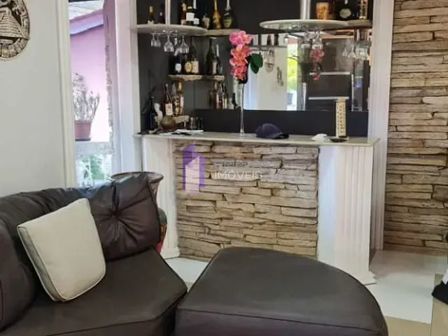 Casa com 550m² 5 quartos e 4 banheiros, à venda, no bairro Itaipu em Niterói