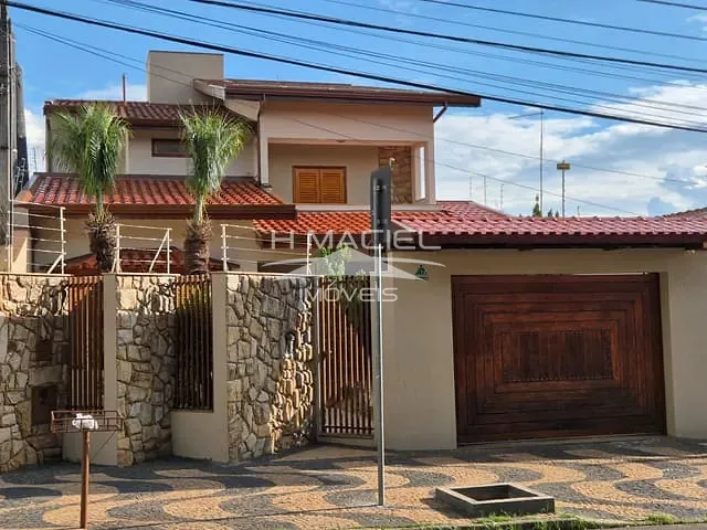 Casa com 300m² 4 quartos e 6 banheiros, à venda, no bairro Jardim Aurelia em Campinas