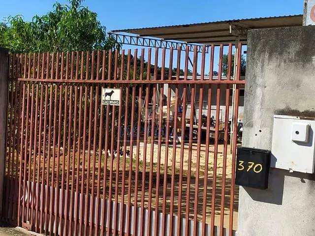 Casa à venda, no bairro Jardim Carvalho em Ponta Grossa