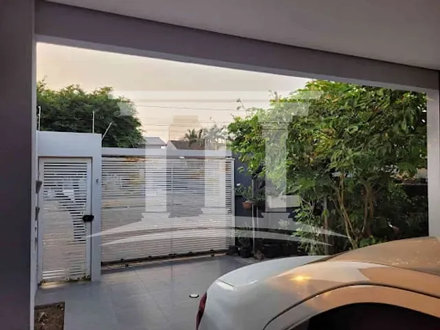 Casa com 245m² 2 quartos e 3 banheiros, à venda, no bairro Jardim Barcelona II em Sinop