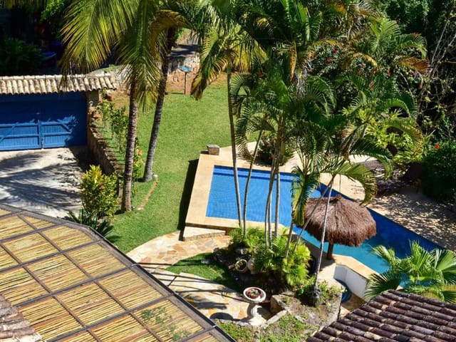 Casa 5 quartos e 6 banheiros, à venda, no bairro Itaquanduba em Ilhabela
