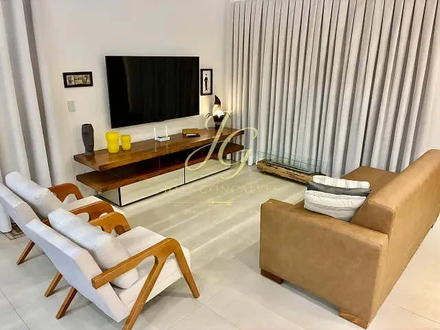 Casa 3 quartos e 4 banheiros, à venda, no bairro Cézar de Souza em Mogi das Cruzes