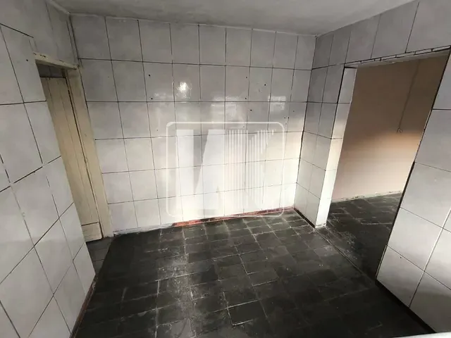 Casa com 30m² 1 quarto e 1 banheiro, para alugar, no bairro Vila Palmares em Santo André