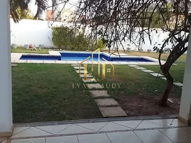 Casa com 450m² 4 quartos e 7 banheiros, à venda, no bairro Jardim Itália em Cuiabá