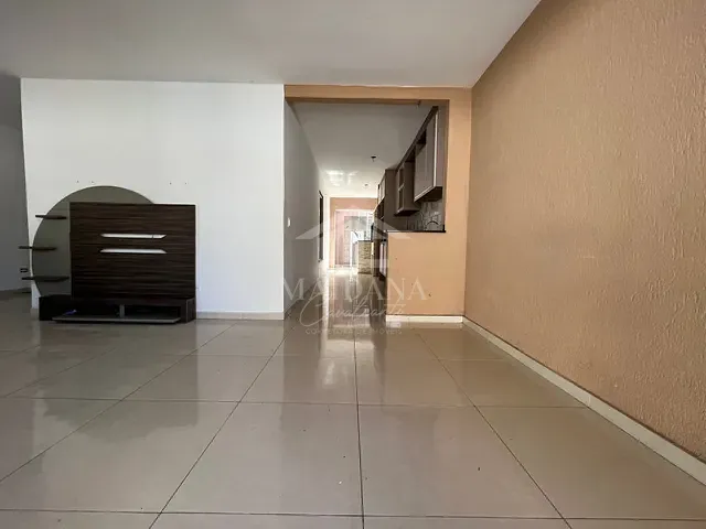 Casa com 104m² 3 quartos e 2 banheiros, à venda, no bairro São Marcos em São José dos Pinhais