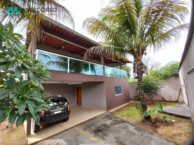 Sobrado com 306m² 6 quartos e 4 banheiros, à venda, no bairro Goiânia 2 em Goiânia