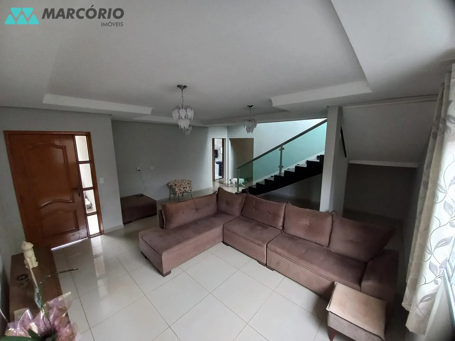Sobrado, 6 quartos, 306 m² - Foto 2