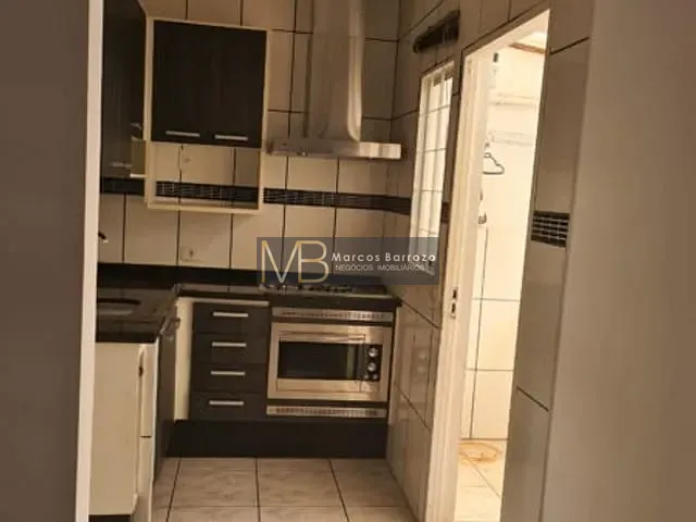 Casa com 130m² 2 quartos e 2 banheiros, à venda, no bairro Jardim Pequena Londres em Londrina