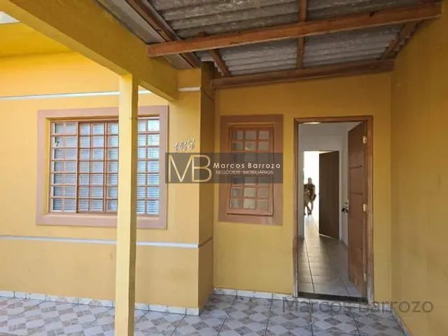 Casa com 130m² 2 quartos e 2 banheiros, à venda, no bairro Jardim Pequena Londres em Londrina