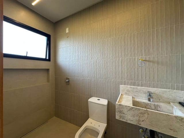 Casa com 659m² 4 quartos e 7 banheiros, à venda, no bairro Jardins Milão em Goiânia