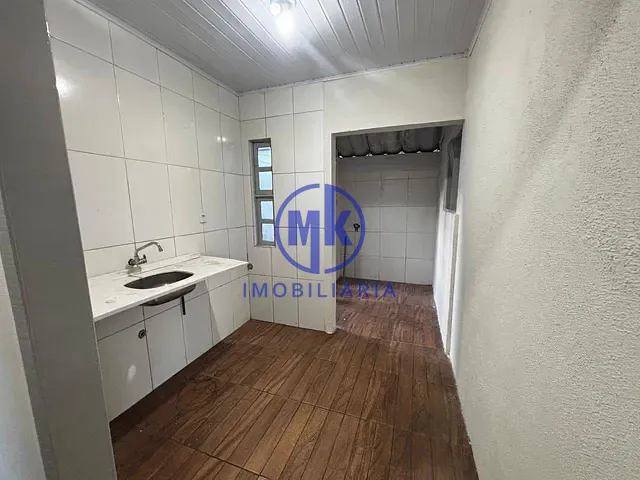 Casa 3 quartos e 1 banheiro, para alugar, no bairro Parque da Matriz em Cachoeirinha