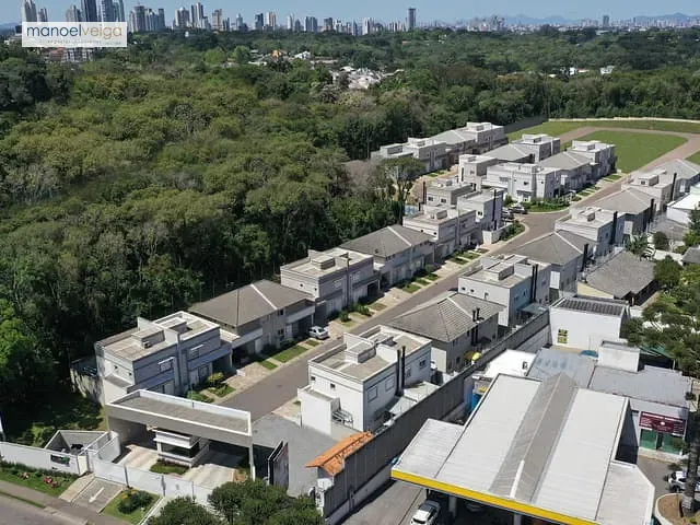 Casa com 126m² 3 quartos e 1 banheiro, à venda, no bairro Campo Comprido em Curitiba
