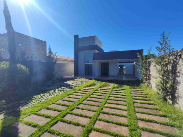 Casa 3 quartos e 3 banheiros, à venda, no bairro Residencial Santo Afonso em Fernandópolis