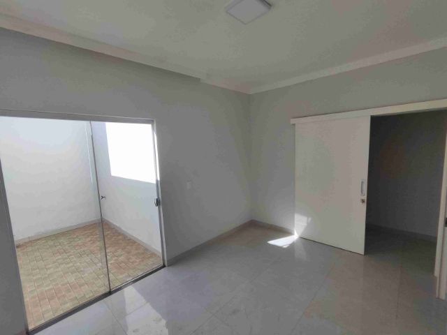 Casa 3 quartos e 3 banheiros, à venda, no bairro Residencial Santo Afonso em Fernandópolis