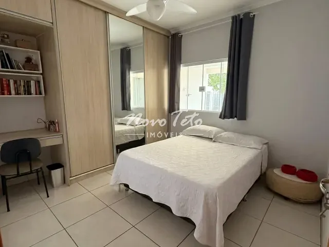 Casa 4 quartos e 2 banheiros, à venda, no bairro Jardim Pararangaba em São José dos Campos