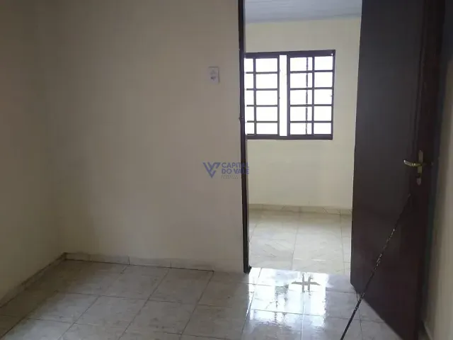 Casa 2 quartos e 1 banheiro, à venda, no bairro Centro em São José dos Campos